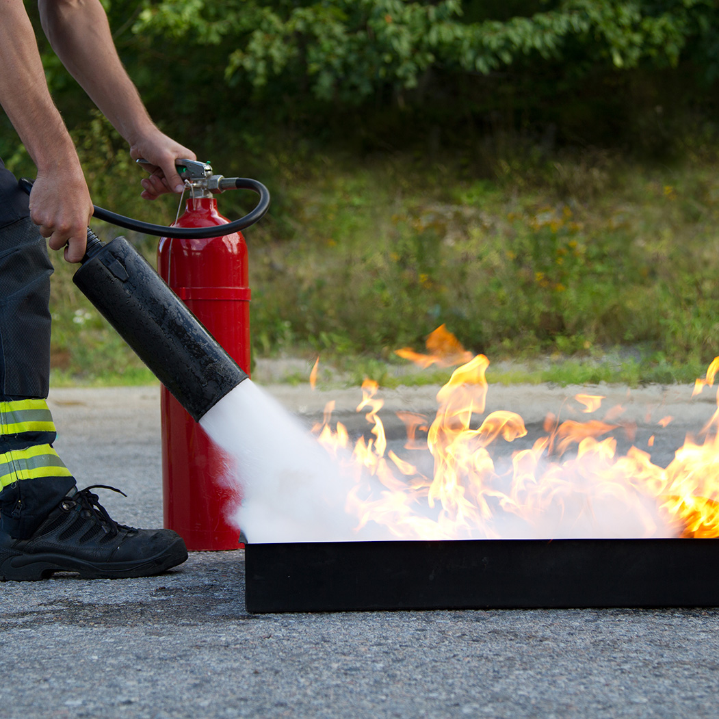 Brandbestrijding eenvoudige blusmiddelen