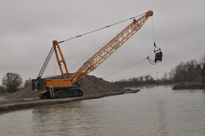 rsz liebherr hs8300hd dragline operation 300dpi min 1