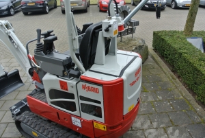 Takeuchi lanceert hybride minigraver